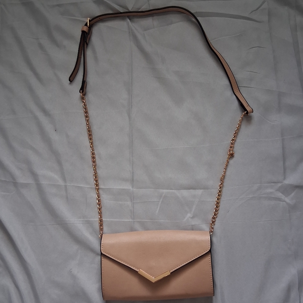 Elegant Tan Chain Strap Women's Bag